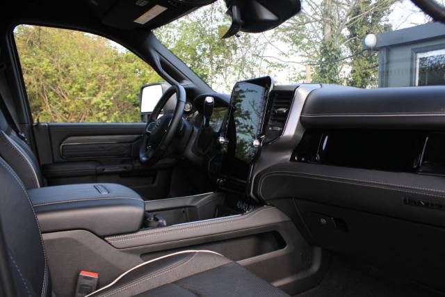 2025 Dodge Ram 6.7L Cummins Turbo Diesel I6 Limited