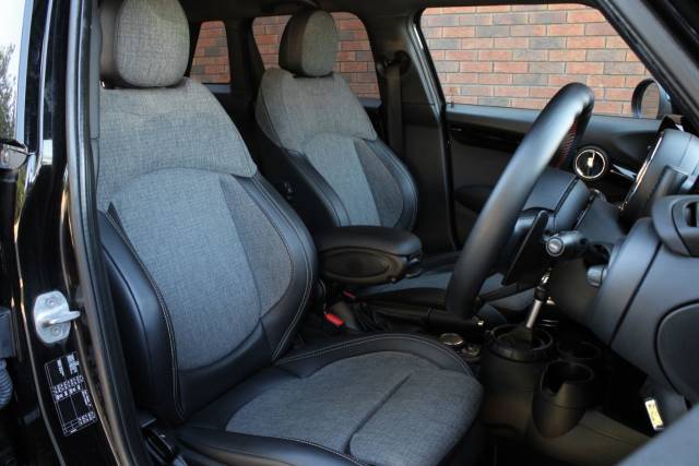 2017 Mini Hatchback 2.0 Cooper S Auto Euro 6 (s/s) 5dr