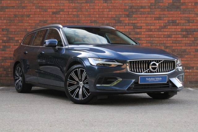 Volvo V60 2.0 T6 Recharge PHEV Inscription 5dr AWD Auto Estate Petrol / Electric Hybrid Blue