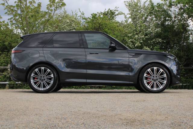 2023 Land Rover Range Rover Sport 3.0 D300 MHEV Dynamic SE Auto 4WD Euro 6 (s/s) 5dr