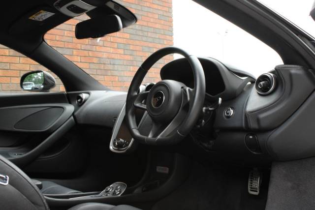 2017 McLaren 570 3.8T V8 SSG Euro 6 (s/s) 2dr
