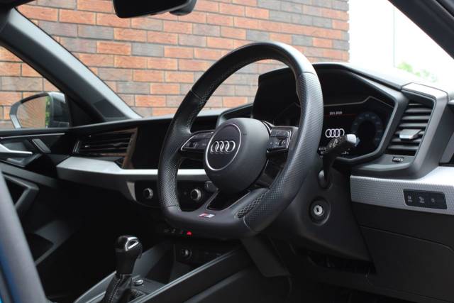 2022 Audi A1 1.5 TFSI 35 Black Edition Sportback S Tronic Euro 6 (s/s) 5dr