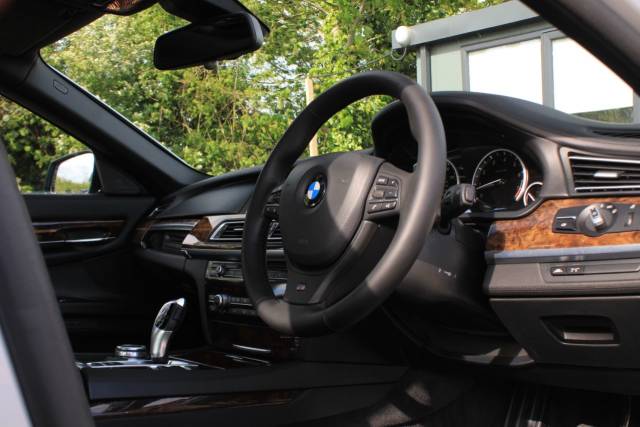 2014 BMW 7 Series 6.0 760Li V12 M Sport Auto Euro 6 4dr