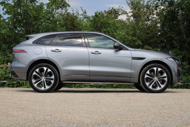 2021 Jaguar F-Pace 3.0 D300 MHEV R-Dynamic SE Auto AWD Euro 6 (s/s) 5dr