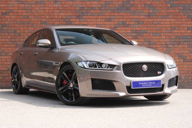 Jaguar XE 3.0 V6 S Auto Euro 6 (s/s) 4dr Saloon Petrol Bronze