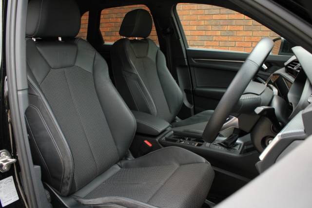 2020 Audi Q3 2.0 TDI 35 S line S Tronic Euro 6 (s/s) 5dr