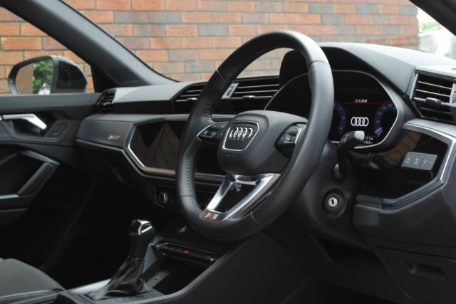 2020 Audi Q3 2.0 TDI 35 S line S Tronic Euro 6 (s/s) 5dr