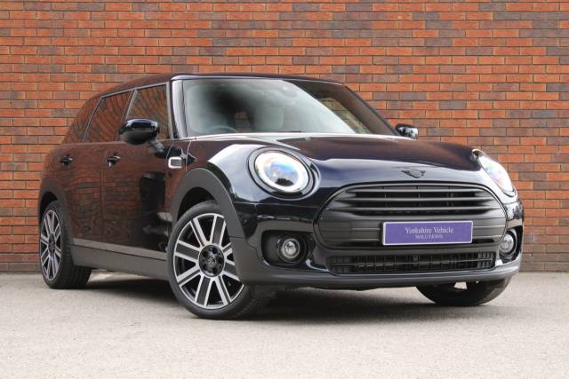 Mini Clubman 1.5 Cooper Exclusive Steptronic Euro 6 (s/s) 6dr Estate Petrol Blue/black