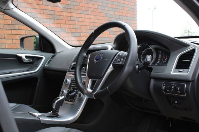 2017 Volvo XC60 2.4 D4 SE Lux Nav Auto AWD Euro 6 (s/s) 5dr