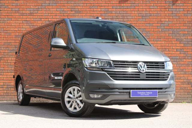 Volkswagen Transporter 2.0 TDI T30 Highline FWD LWB Euro 6 (s/s) 5dr Van Diesel Grey