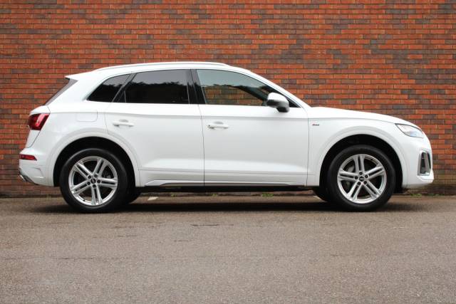 2021 Audi Q5 2.0 TFSIe 50 S line S Tronic quattro Euro 6 (s/s) 5dr 17.9kWh