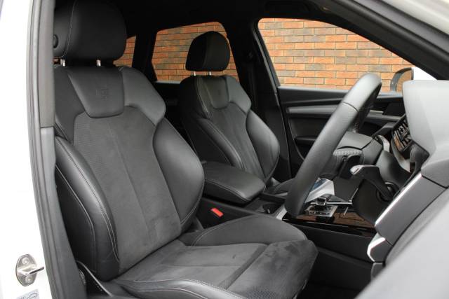 2021 Audi Q5 2.0 TFSIe 50 S line S Tronic quattro Euro 6 (s/s) 5dr 17.9kWh