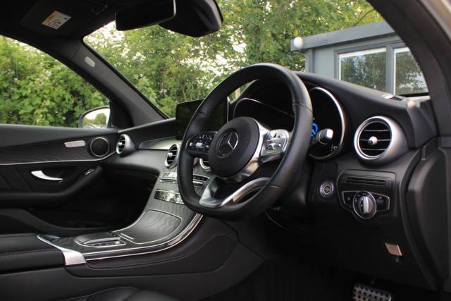 2020 Mercedes-Benz GLC 2.0 GLC300de 13.5kWh AMG Line (Premium) G-Tronic+ 4MATIC Euro 6 (s/s) 5dr