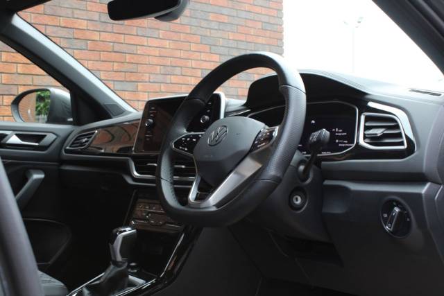 2022 Volkswagen T-Roc 1.5 TSI R-Line DSG Euro 6 (s/s) 5dr