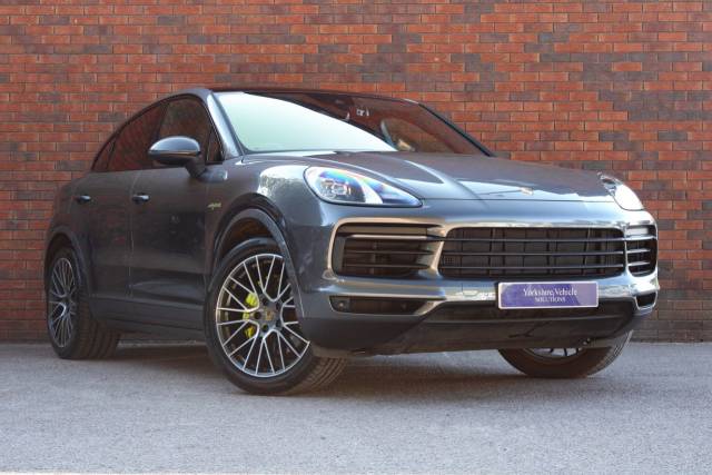 Porsche Cayenne 3.0 V6 E-Hybrid 14.1kWh TiptronicS 4WD Euro 6 (s/s) 5dr (3.6kW Charger) Coupe Petrol / Electric Hybrid Grey