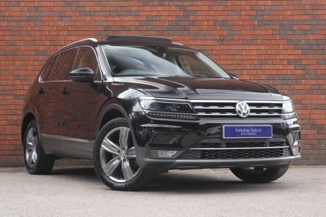 Volkswagen Tiguan 2.0 TSI SEL DSG 4Motion Euro 6 (s/s) 5dr Four Wheel Drive Petrol Black