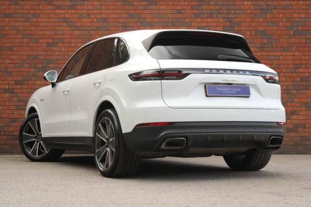 2019 Porsche Cayenne 3.0 V6 E-Hybrid 14.1kWh TiptronicS 4WD Euro 6 (s/s) 5dr (3.6kW Charger)