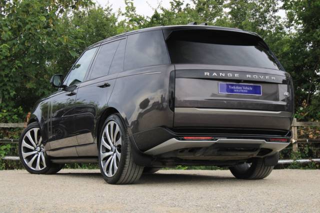 2022 Land Rover Range Rover 4.4 P530 V8 Autobiography Auto 4WD Euro 6 (s/s) 5dr