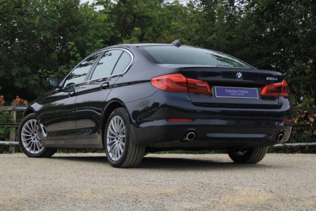 2017 BMW 5 Series 3.0 530d SE Auto Euro 6 (s/s) 4dr