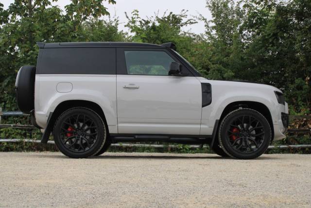 2026 Land Rover Defender 90 3.0 D250 MHEV S Hard Top SUV Auto 4WD SWB Euro 6 (s/s) 3dr