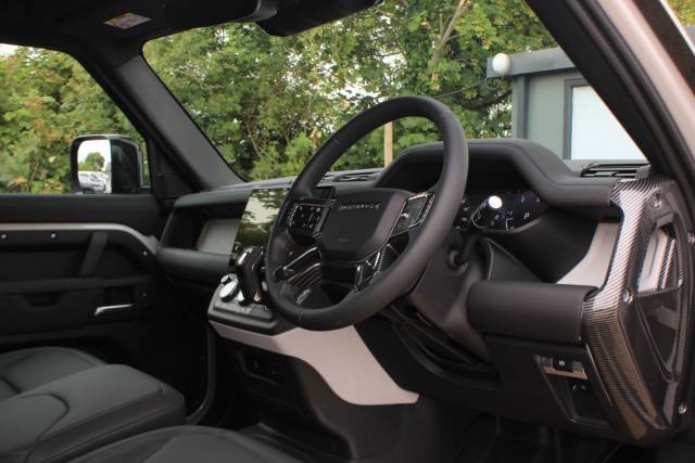2026 Land Rover Defender 90 3.0 D250 MHEV S Hard Top SUV Auto 4WD SWB Euro 6 (s/s) 3dr