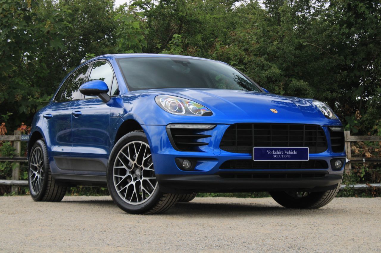 2017 PORSCHE MACAN