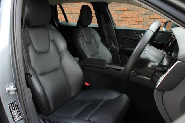2019 Volvo V60 Cross Country 2.0 D4 Plus Auto AWD Euro 6 (s/s) 5dr