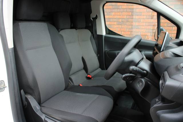 2021 Peugeot Partner 1.5 BlueHDi 950 Professional Long Panel Van LWB Euro 6 6dr