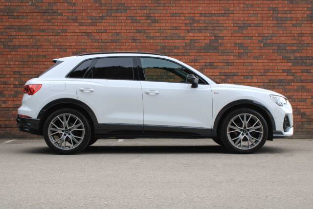 2019 Audi Q3 1.5 TFSI CoD 35 Vorsprung S Tronic Euro 6 (s/s) 5dr
