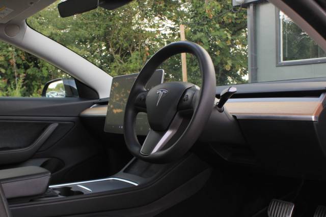 2020 Tesla Model 3 (Dual Motor) Long Range Auto 4WDE 4dr