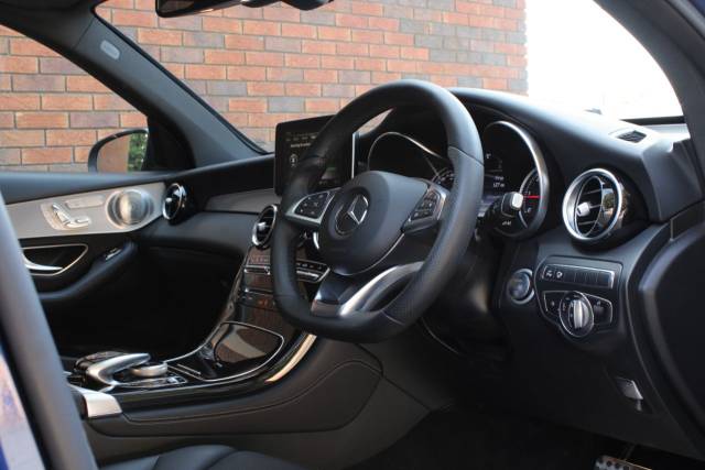 2017 Mercedes-Benz GLC 2.1 GLC220d AMG Line (Premium Plus) G-Tronic 4MATIC Euro 6 (s/s) 5dr