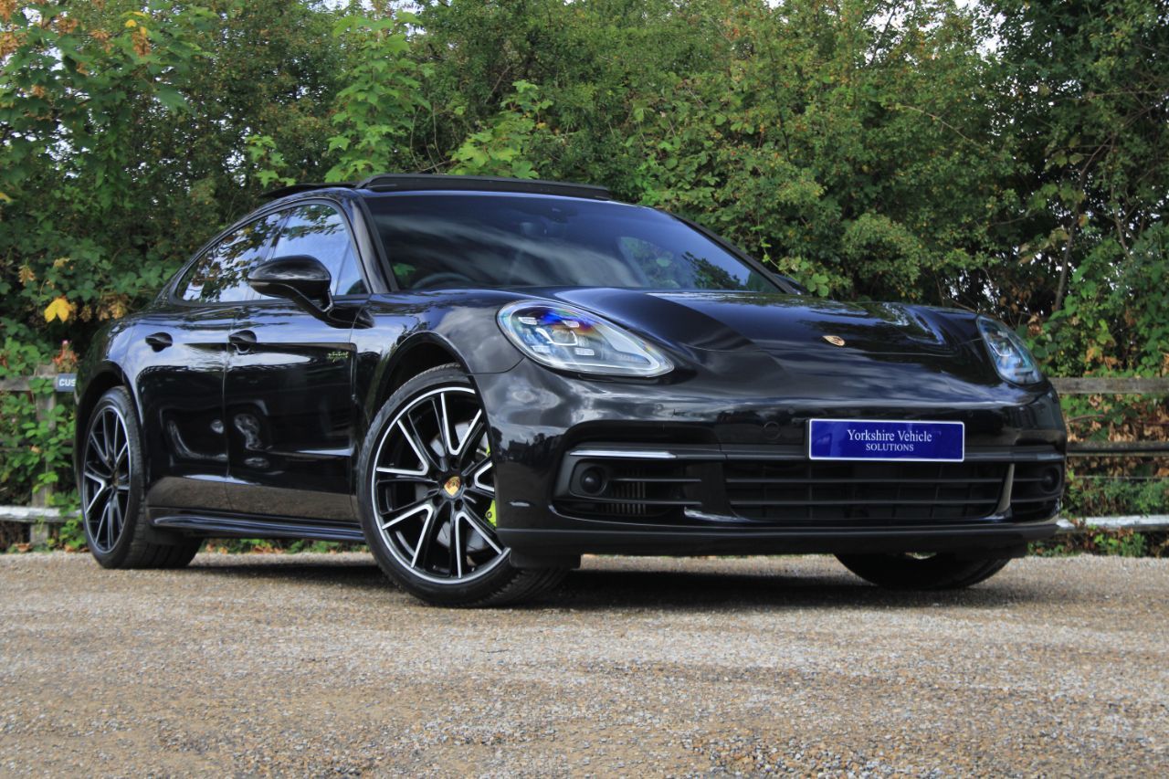 2018 PORSCHE PANAMERA