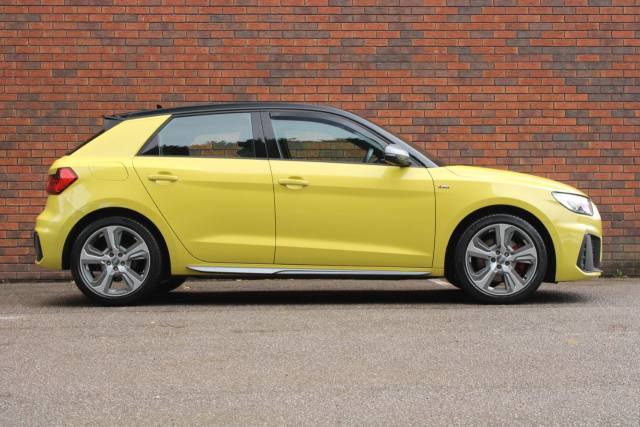 2019 Audi A1 2.0 TFSI 40 S line Competition Sportback S Tronic Euro 6 (s/s) 5dr