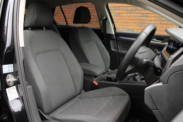 2020 Volkswagen Golf 1.0 TSI Life Euro 6 (s/s) 5dr