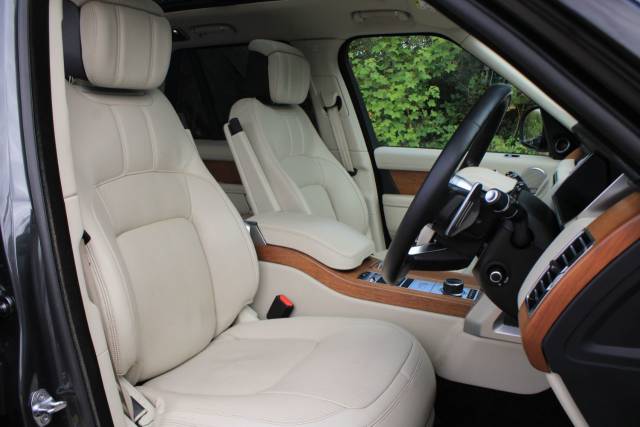 2018 Land Rover Range Rover 2.0 P400e 12.4kWh Autobiography Auto 4WD Euro 6 (s/s) 5dr