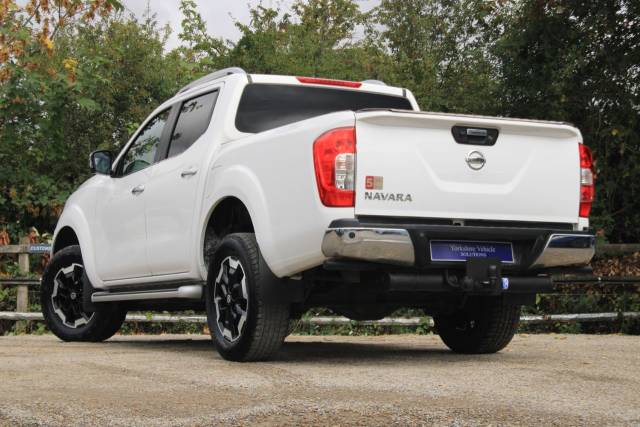 2020 Nissan Navara 2.3 dCi Tekna Auto 4WD Euro 6 4dr