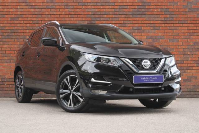 Nissan Qashqai 1.3 DIG-T N-Connecta DCT Auto Euro 6 (s/s) 5dr SUV Petrol Black
