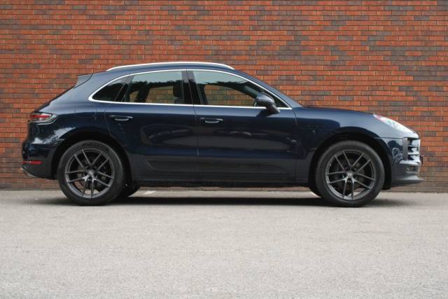 2020 Porsche Macan 2.0T PDK 4WD Euro 6 (s/s) 5dr