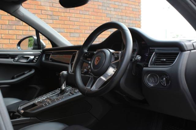 2017 Porsche Macan 3.0 TD V6 S PDK 4WD Euro 6 (s/s) 5dr