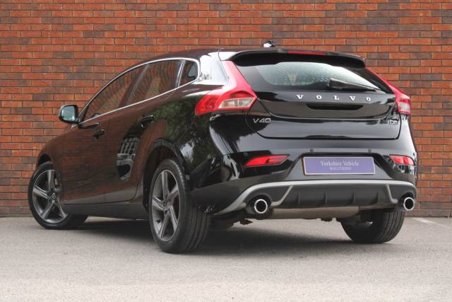 2015 Volvo V40 2.0 D2 R-Design Lux Auto Euro 6 (s/s) 5dr