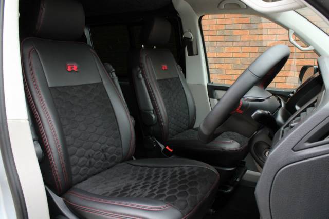 2019 Volkswagen Transporter 2.0 TDI T32 Highline Kombi DSG FWD SWB Euro 6 (s/s) 5dr