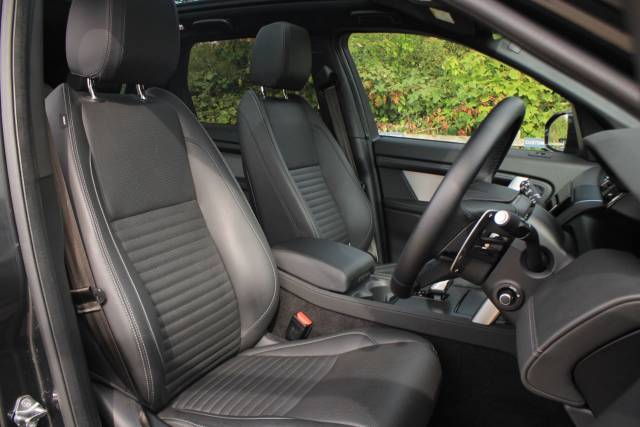 2024 Land Rover Discovery Sport 1.5 P300e 12.2kWh Dynamic HSE Auto 4WD Euro 6 (s/s) 5dr