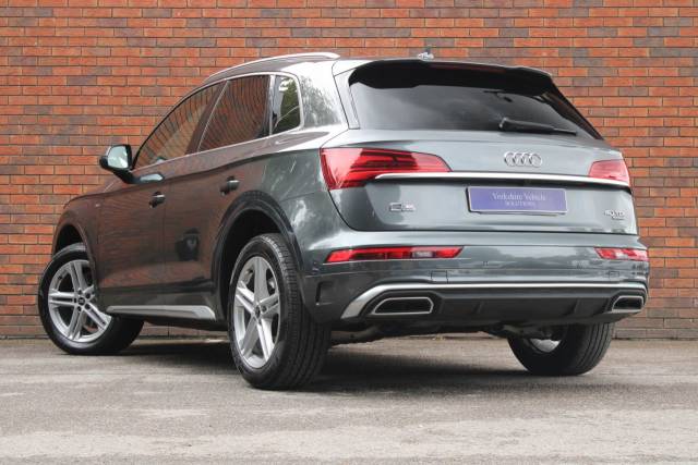 2024 Audi Q5 2.0 TDI 40 S line S Tronic quattro Euro 6 (s/s) 5dr