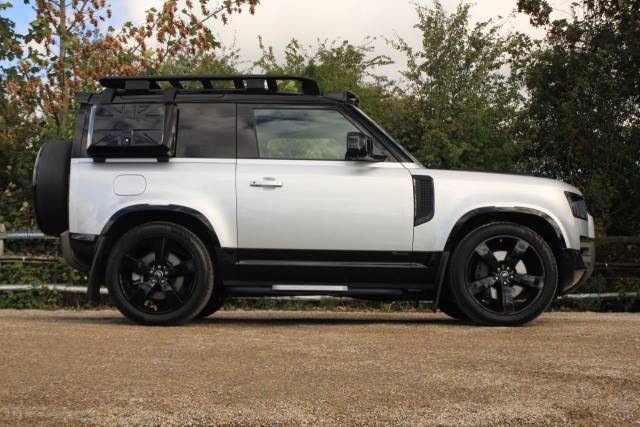 2021 Land Rover Defender 90 2.0 P300 X-Dynamic HSE Auto 4WD Euro 6 (s/s) 3dr