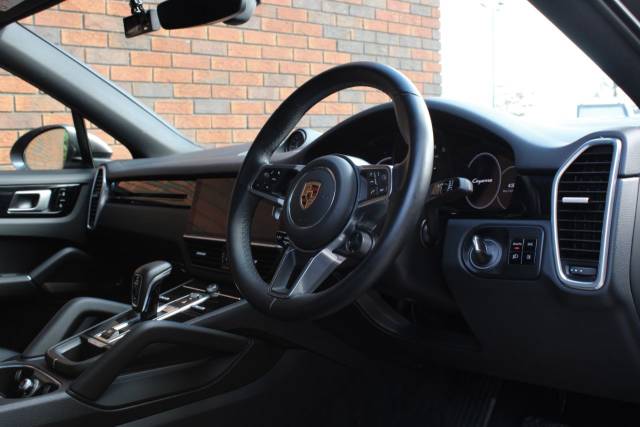 2019 Porsche Cayenne 3.0 V6 E-Hybrid 14.1kWh TiptronicS 4WD Euro 6 (s/s) 5dr (3.6kW Charger)