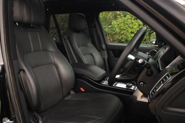 2019 Land Rover Range Rover 3.0 SD V6 Vogue Auto 4WD Euro 6 (s/s) 5dr