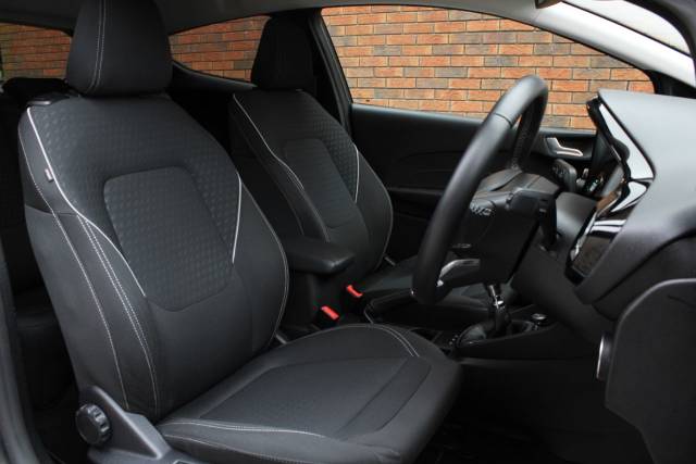 2018 Ford Fiesta 1.0T EcoBoost Titanium Euro 6 (s/s) 3dr