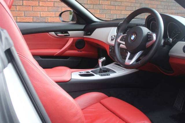 2011 BMW Z4 2.5 23i sDrive Highline Edition 2dr
