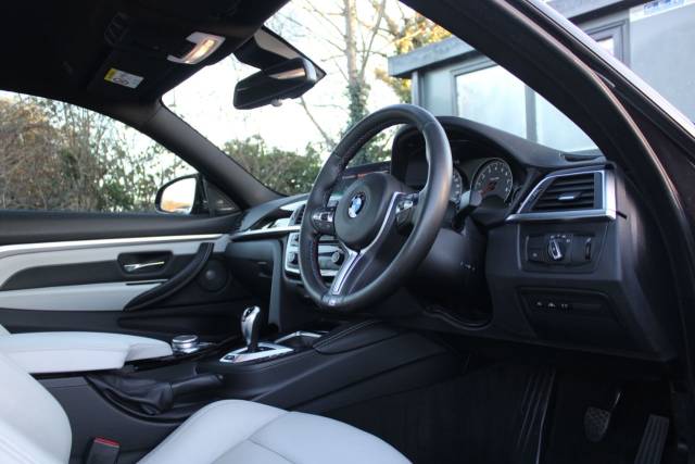 2019 BMW M4 3.0 M4 2dr DCT [Competition Pack]
