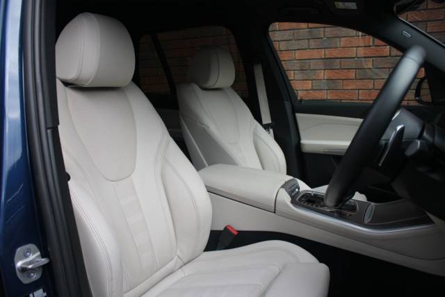 2021 BMW X5 3.0 xDrive40d MHT M Sport 5dr Auto